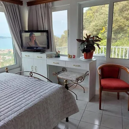 Baso Hilltop Apartments Argassi Extérieur photo